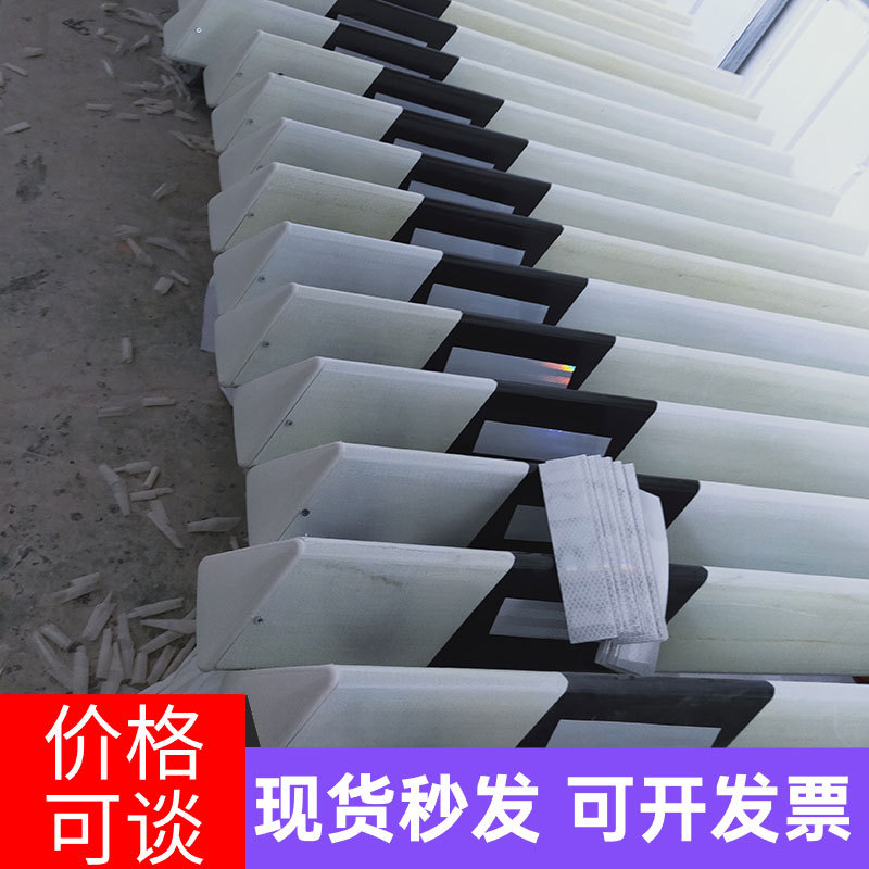 地埋式公路界桩轮廓标路口反光警示柱防撞柱玻璃钢里程碑百米桩