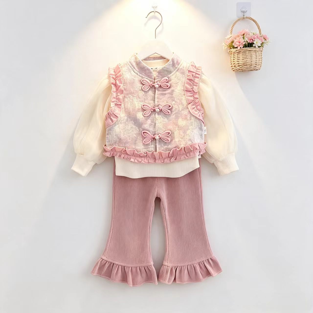 女童春秋套装新款洋气女宝宝新中式衣服儿童宝宝秋装马甲三件套潮