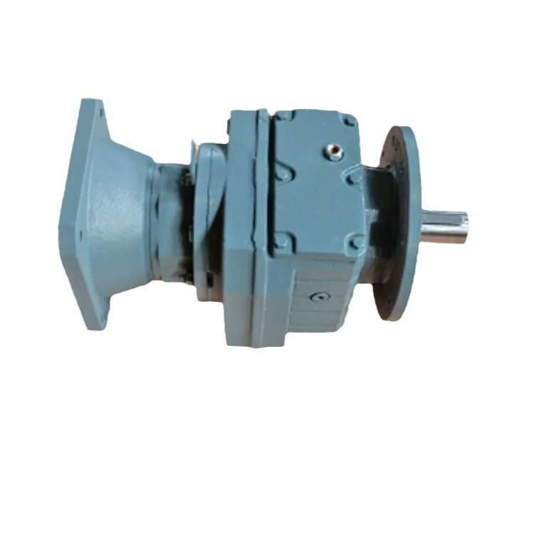 斜齿轮硬齿面减速机 RF47-4.85-5.5KW减速机 规格齐全