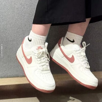 Nike Air Force 1 空军一号 时尚防滑耐磨经典运动板鞋DC9486-105