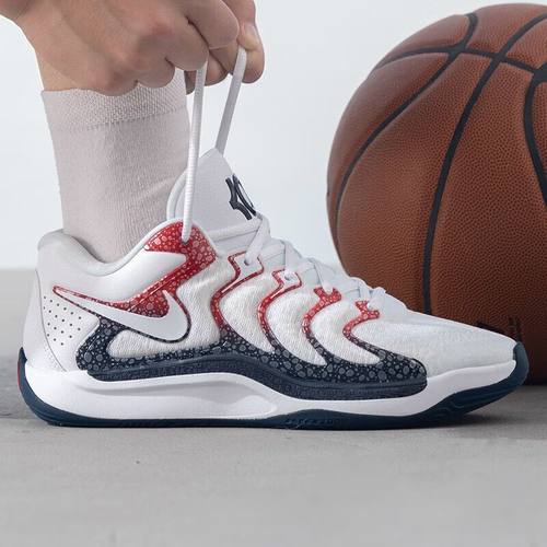 Nike防滑耐磨抗扭抓地运动篮球鞋