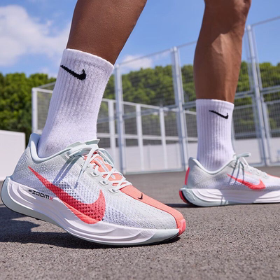 耐克/Nike Pegasus Plus 轻便透气 耐磨回弹跑步鞋 FQ7262-001