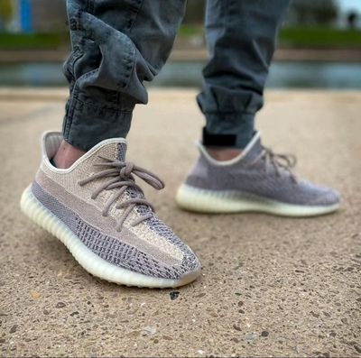 adidas Yeezy Boost 350 V2 舒适减震 网布透气 运动休闲鞋GY7658