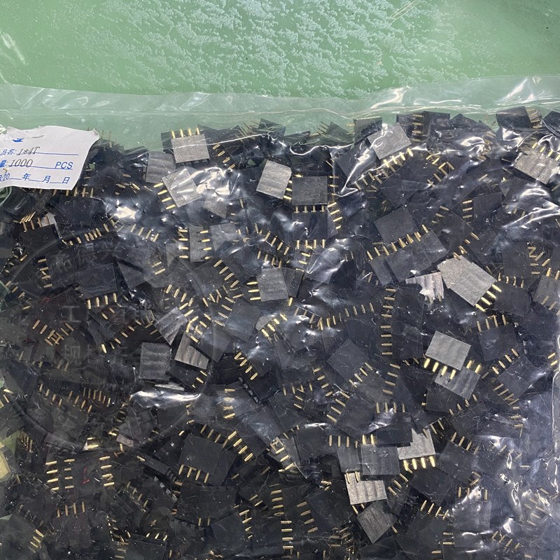 厂家方形孔直插单排母2.54MM排母1x40p 1x6P 1X8P 1X10P塑8.5MM