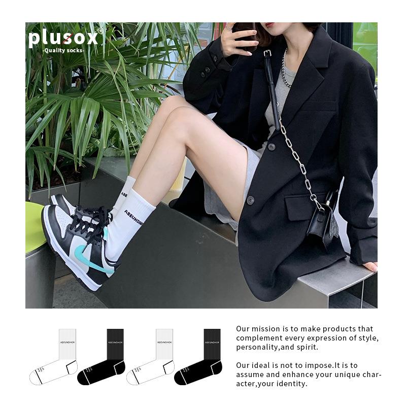 plusox袜子女中筒袜秋冬外穿潮ins潮男流字母条纹可爱日系 长袜男