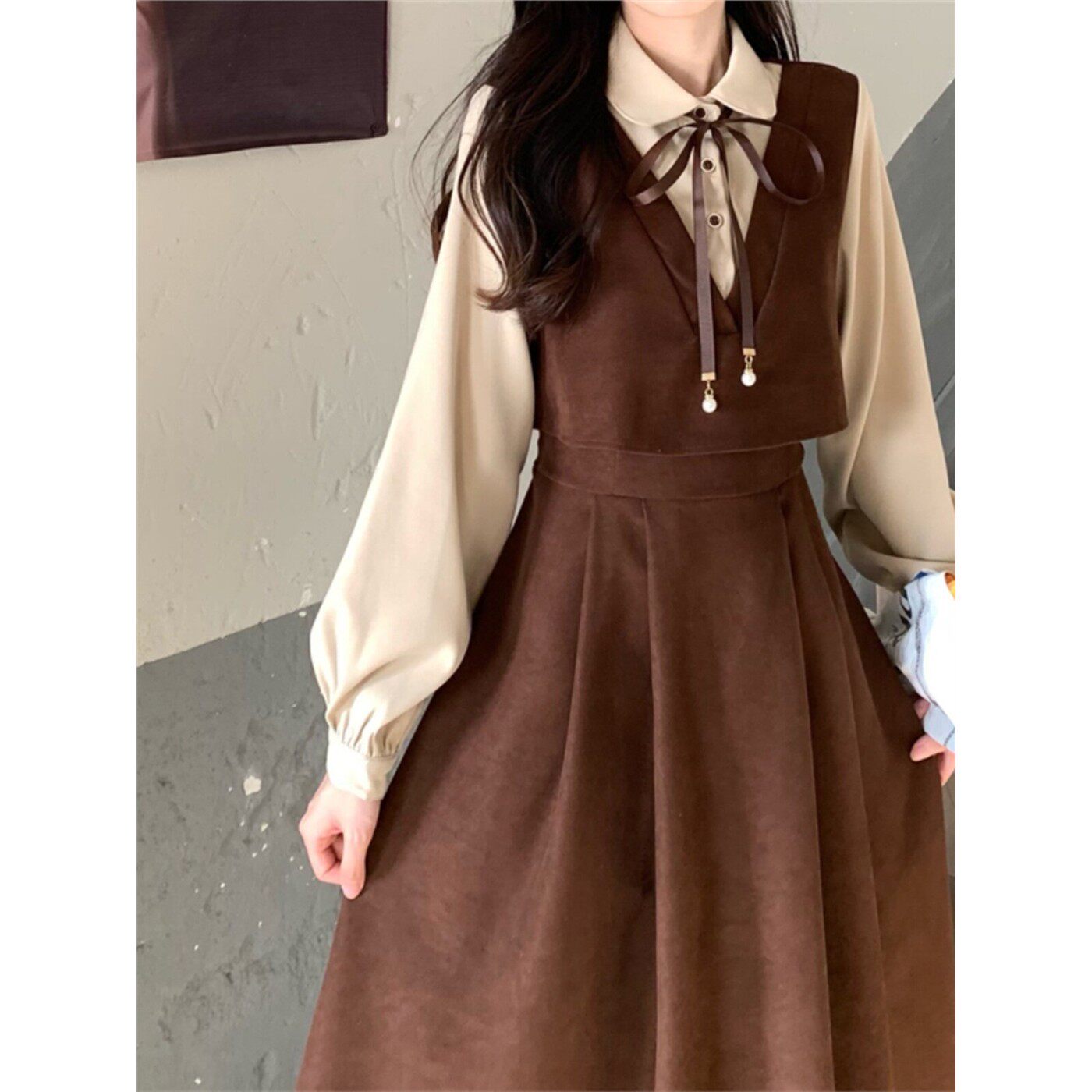 早秋学生连衣裙礼服套装裙秋冬大码女长袖好看灯芯绒学院背带裙子