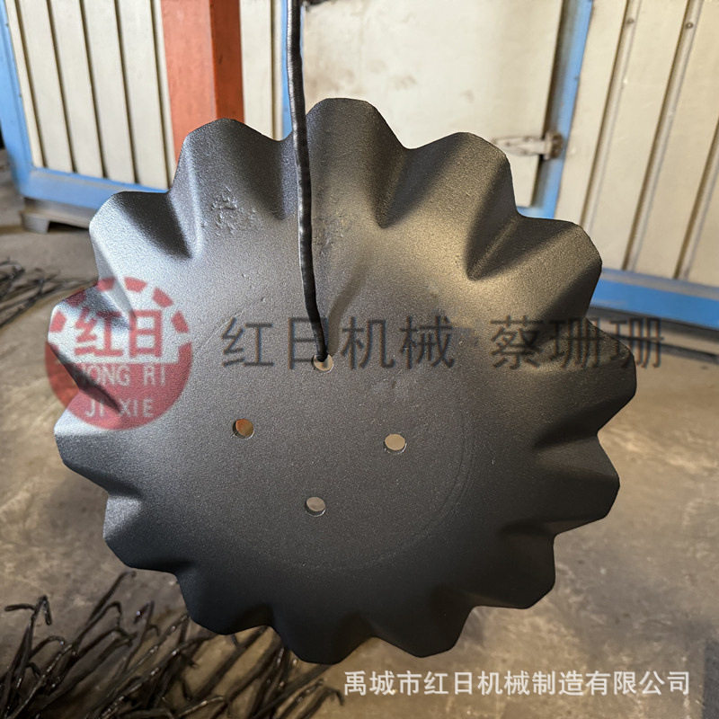 梅花压形耙片518*6斜波纹耙片免耕播种机盘犁片平盘缺口耙片
