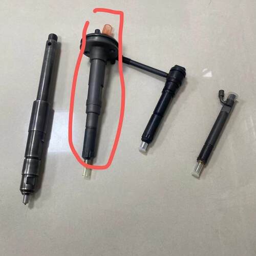 PC400-6WA450-3WA470-3PW400-6发动机6D125-2-7喷油器