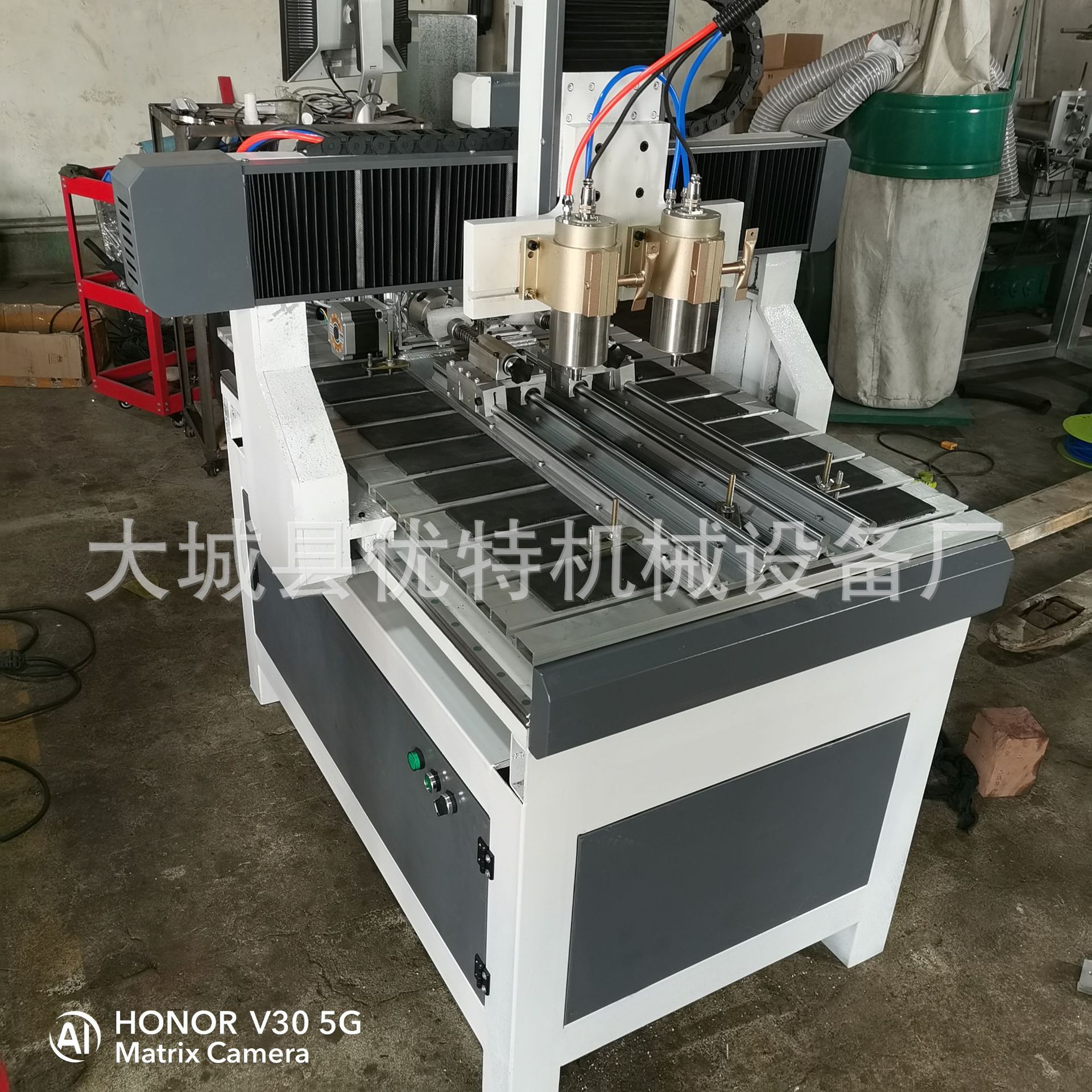 6090双头数控小件圆雕唢呐机