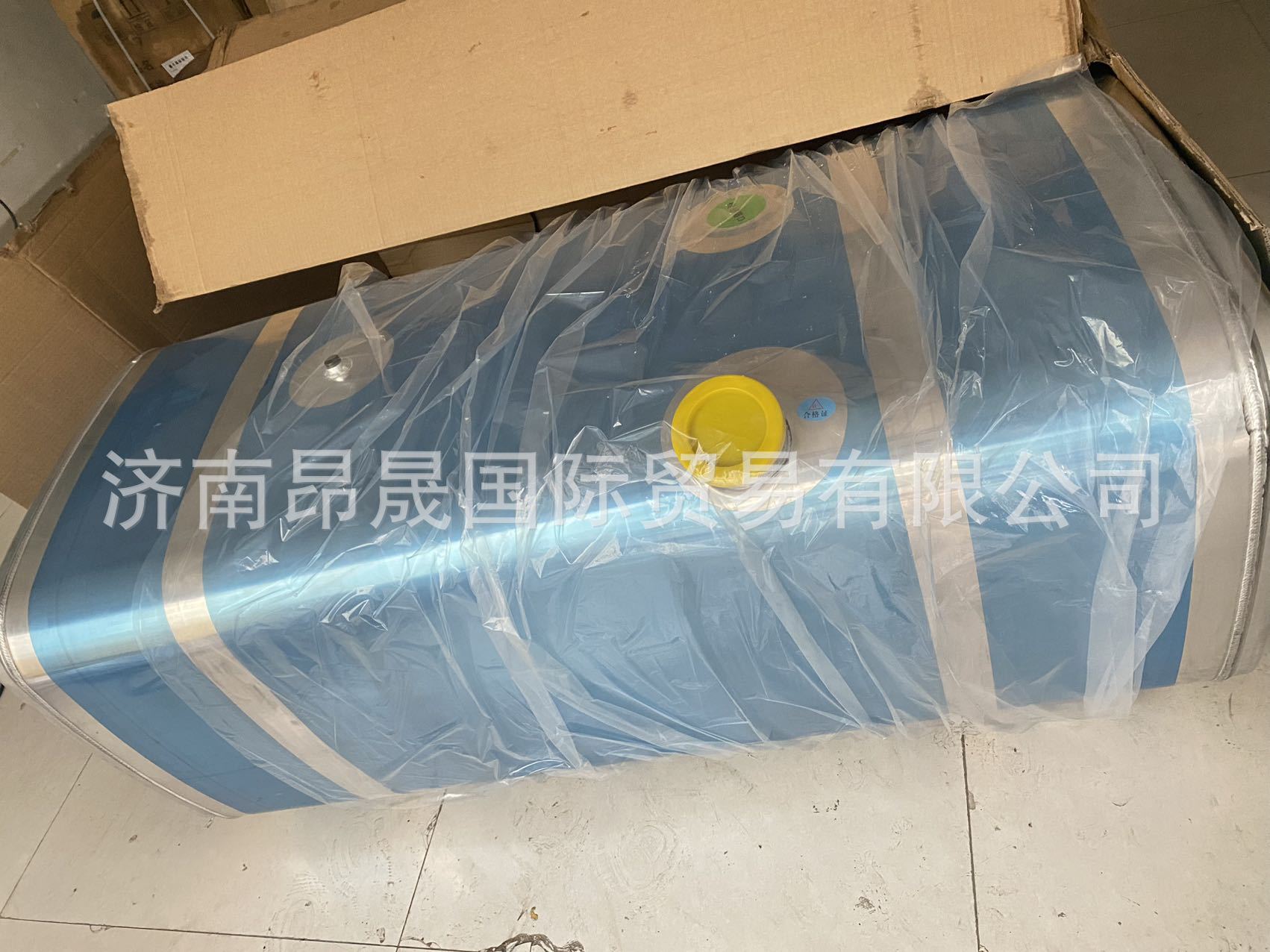 重汽HOWO T7 C7配件WG9925555696 600L铝合金油箱(675X620)右置