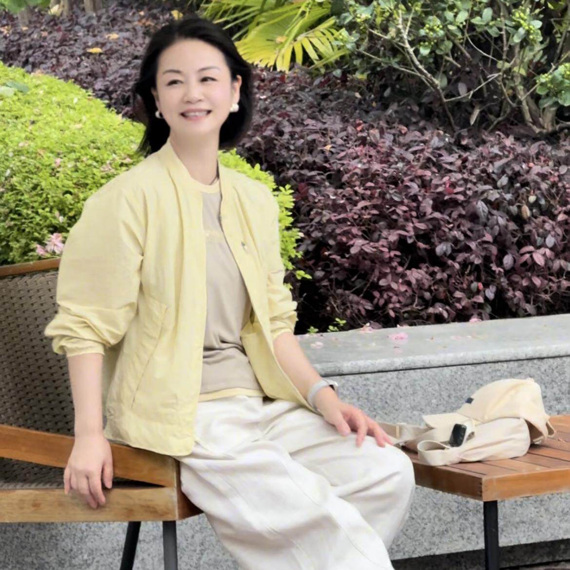 华人杰新款遮阳外套短款气质百搭女春夏季休闲凉感上衣薄款棒球服图片