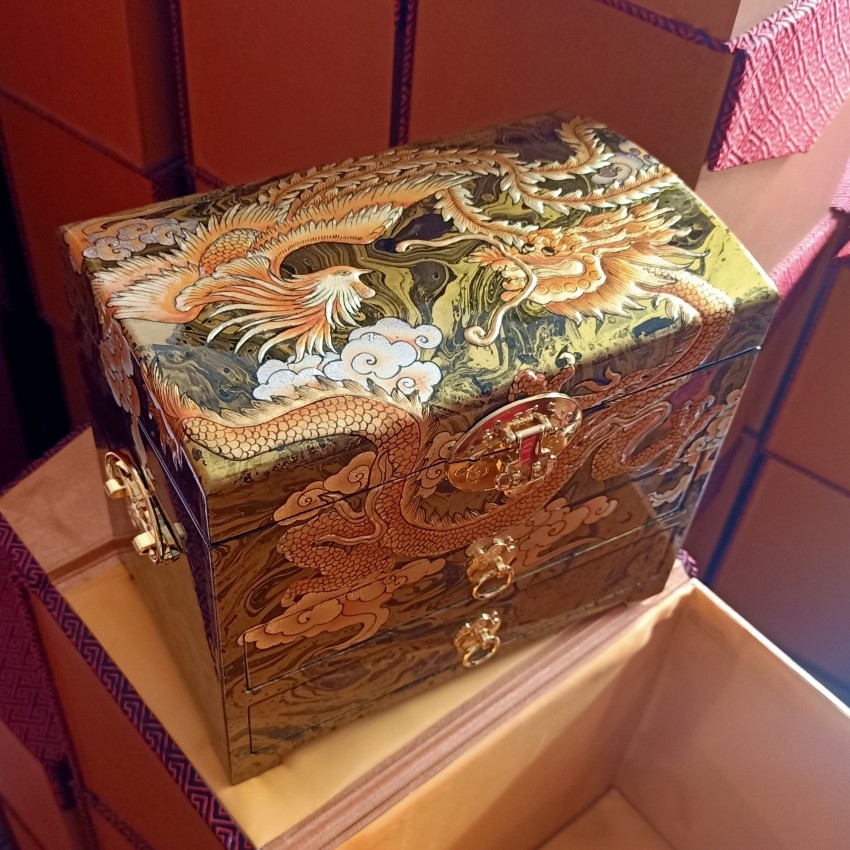 推光漆器饰品盒贴金高堆彩绘五子登科首饰盒龙凤呈祥新娘带锁盒子