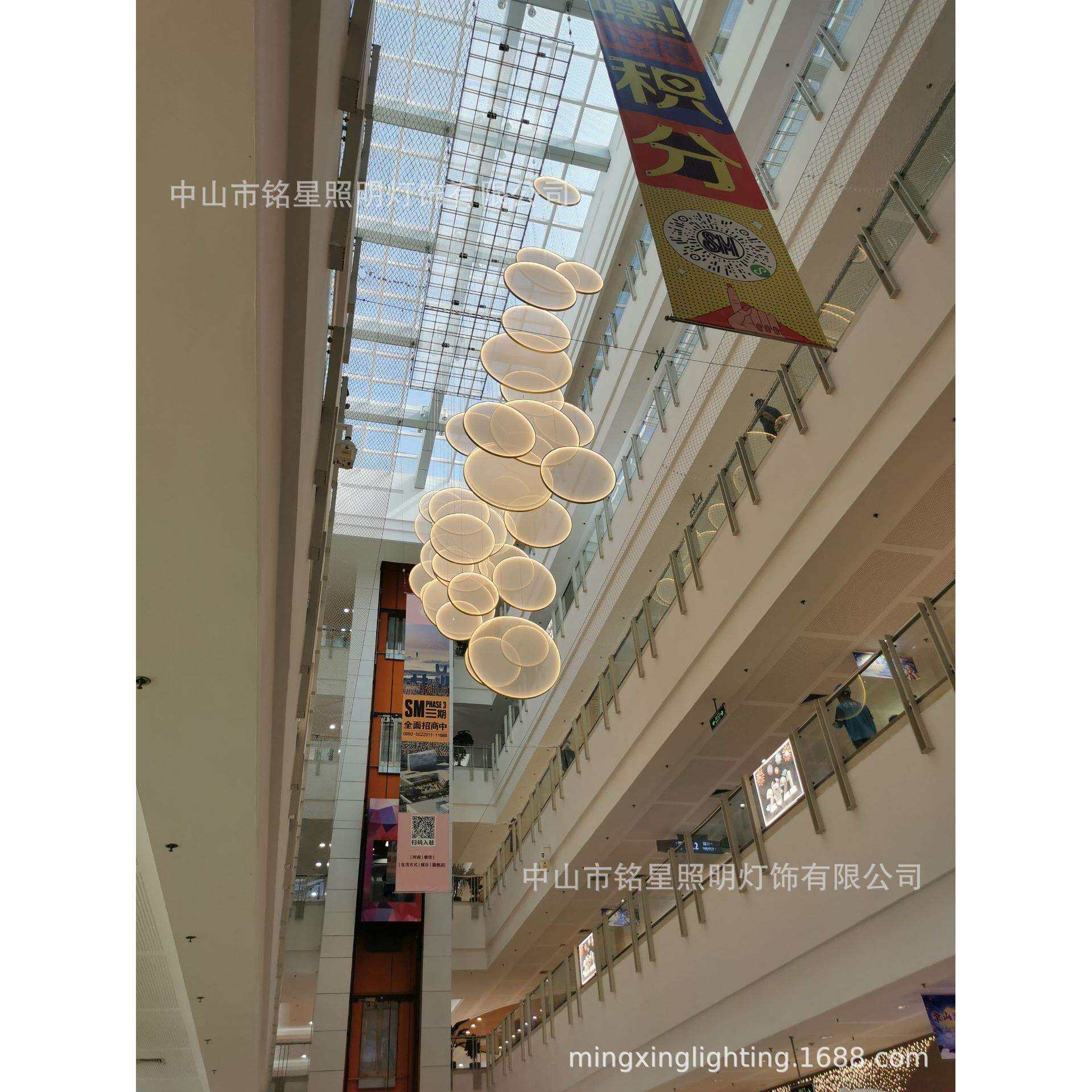 商场天井美陈亮化蒲公英吊灯不锈钢金色火球专业厂设计师吊饰LED