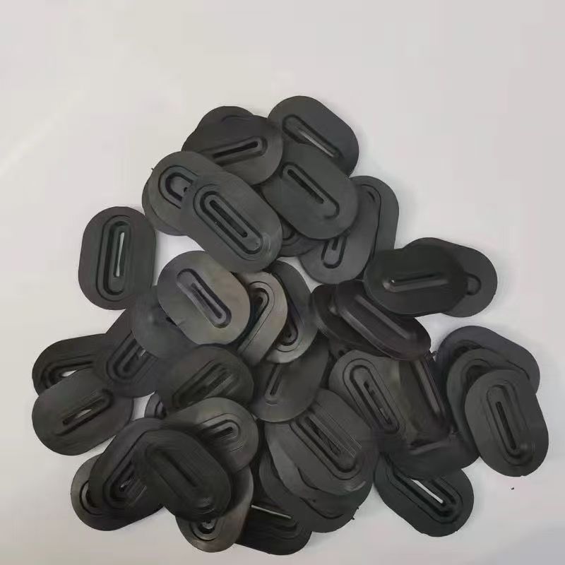 摩托三轮车厢加厚防震保护胶垫电动三轮防撞降噪缓冲垫片锁扣胶垫