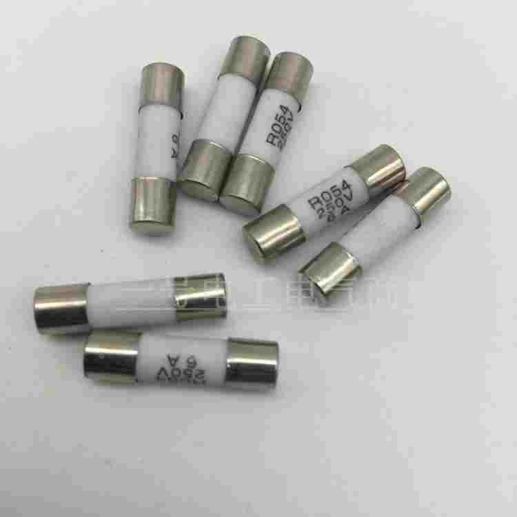R054 4A 5×20mm陶瓷保险丝管RO54 4A 5*20MM熔断器250V一盒100只