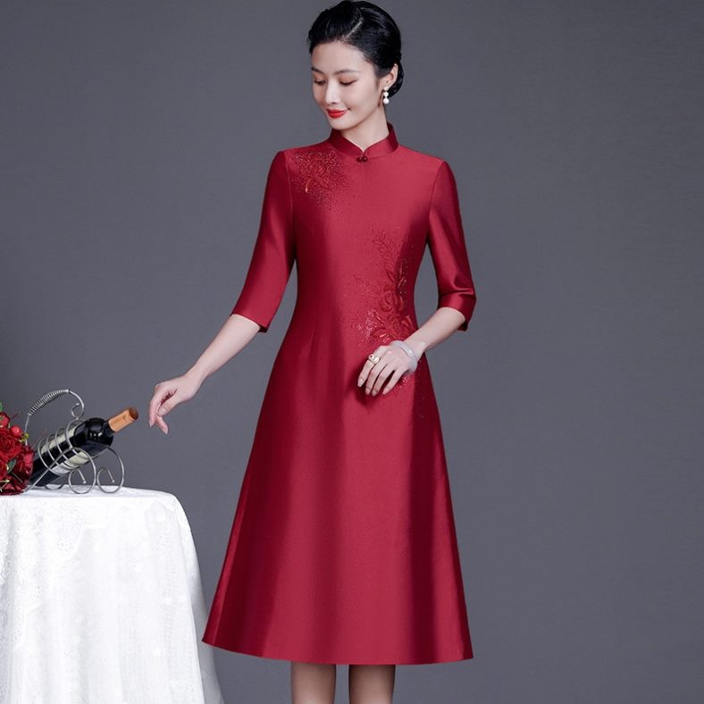 辈春洋气长婚礼妈妈礼服旗袍喜婆婆短款醋酸婚宴连衣裙装结婚高贵