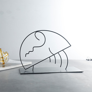 北欧现代抽象黑色金属线条摆件客厅玄关样板间酒店餐桌桌面装饰品