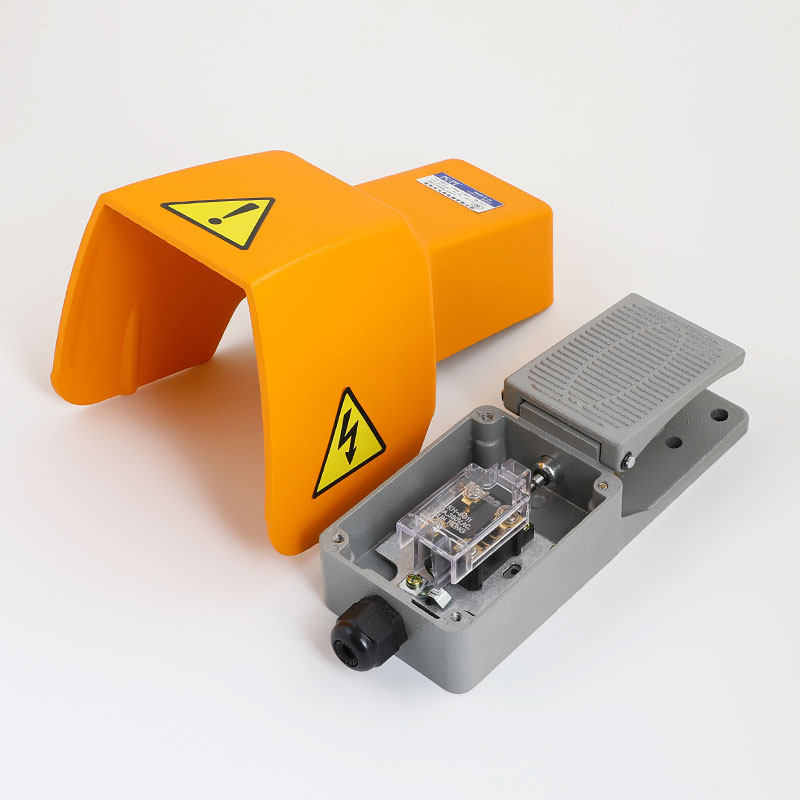 踏板开关YDT1-88H脚踏开关冲床折弯机带防护罩剪板机铝壳,纺织面料/辅料/配套,其他纺织机械,淘宝优惠券,粉丝福利购,淘宝优惠卷