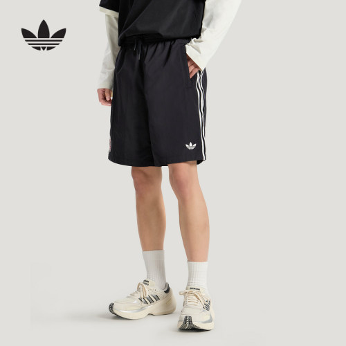 adidas阿迪达斯三叶草2026夏季男三条纹运动梭织休闲短裤 KY3339