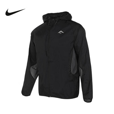 nike耐克秋季男跑步运动健身连帽外套黑色梭织夹克FN4003-010