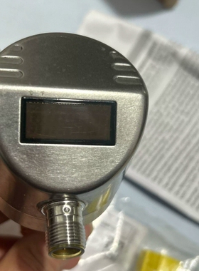 议价易福门温度传感器，型号TD2507，带显示器，德国制造