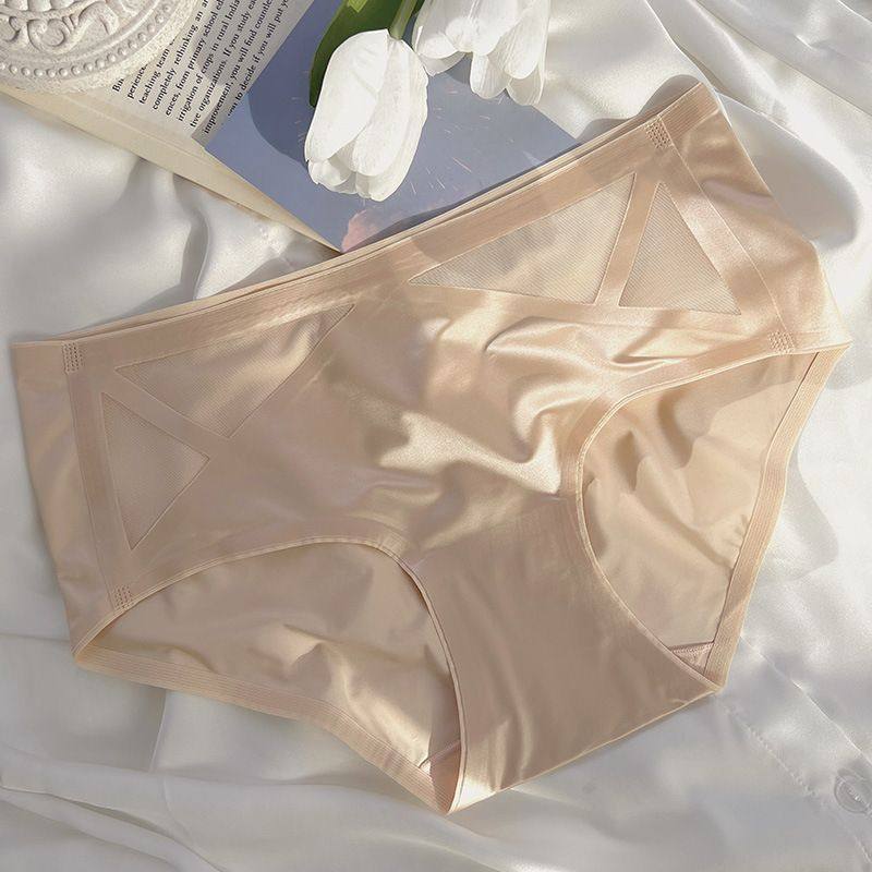 法式缎面舒适内裤一片式冰丝无痕内裤女夏季薄款透气中高腰三角裤,女士内衣/男士内衣/家居服,女三角裤,淘宝优惠券,粉丝福利购,淘宝优惠卷