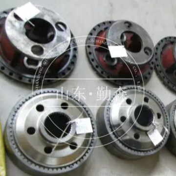 平地机配件   齿轮  23A-15-18230   齿轮   23B-15-13411