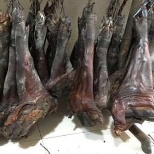 巴中腊猪脚正宗四川特产烟熏腊猪蹄农家自制柏树枝腊肉包邮