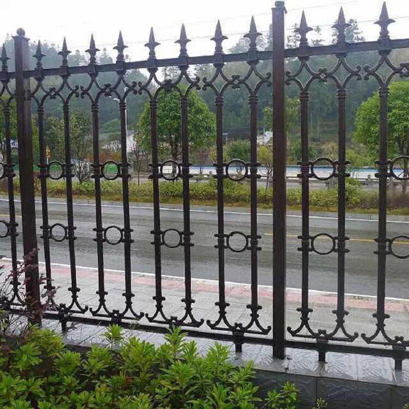 供应别墅小区围墙铸铁护栏 公园外墙铁艺围栏 铸铁栅栏 铁栏杆