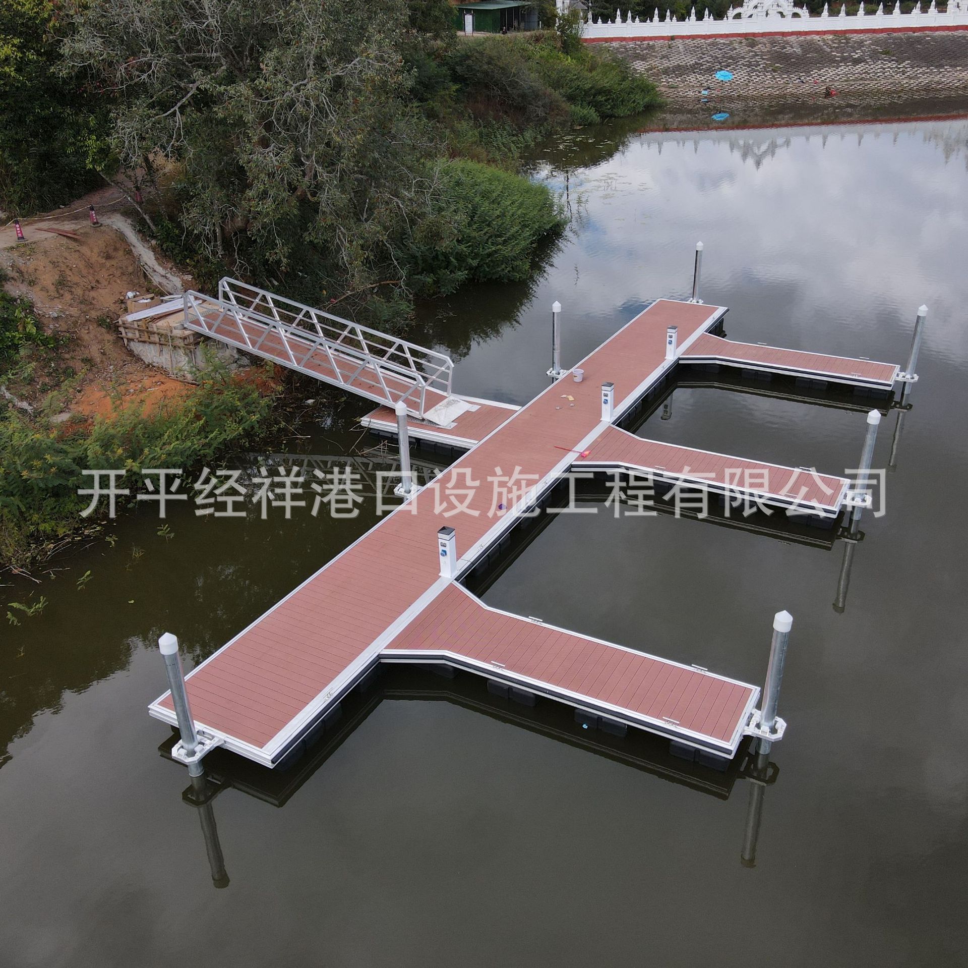防腐塑料浮桶下水梯景区栈道浮桥龙舟游艇船钢结构铝合金浮箱码头