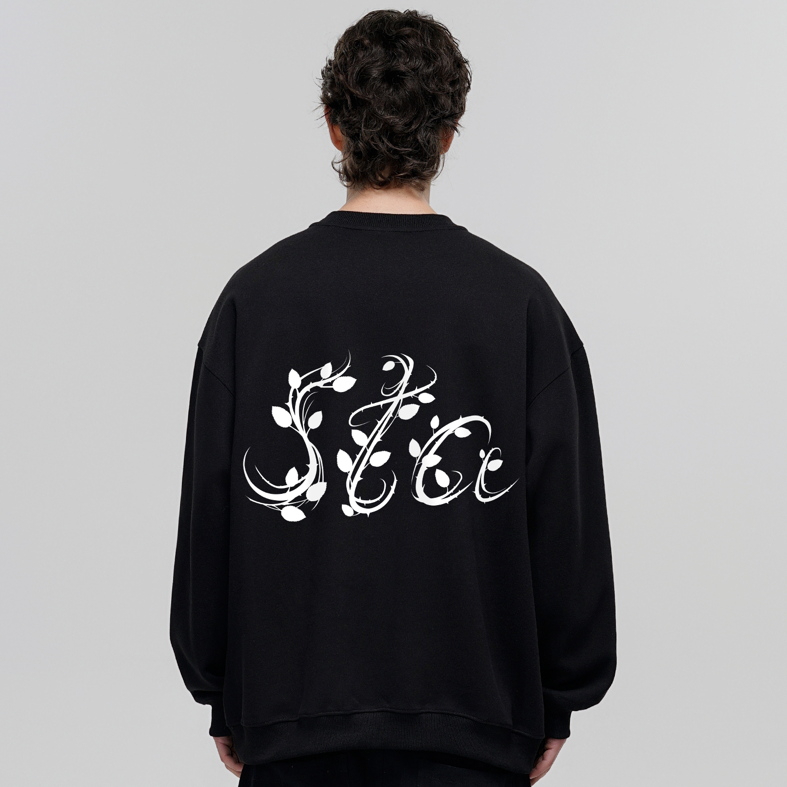 STA花体荆棘玫瑰加绒圆领卫衣