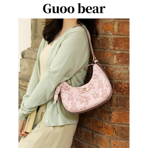 GUOOBEAR小熊印花单肩腋下包