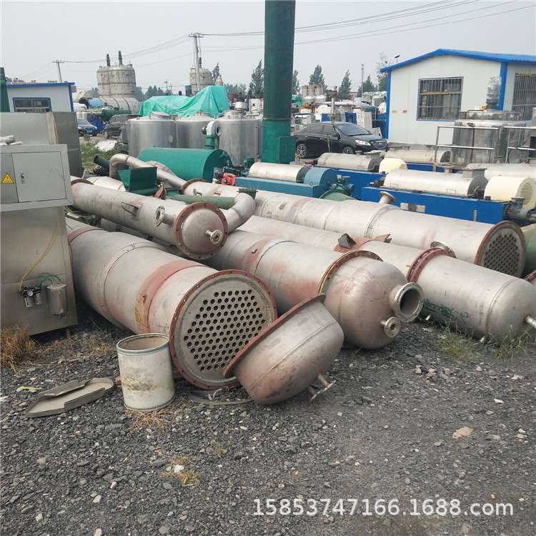 月初便宜处理二*手四效6吨浆膜蒸发器 二*手三效4吨强制循环蒸发
