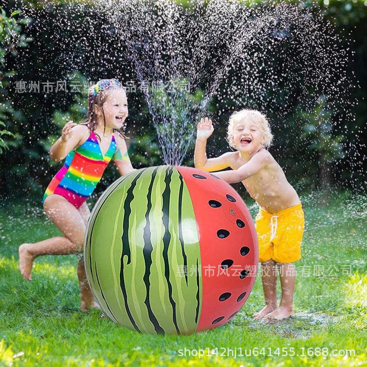 现货户外PVC充气西瓜喷水球夏日娱乐互动沙滩球戏水球儿童玩具球