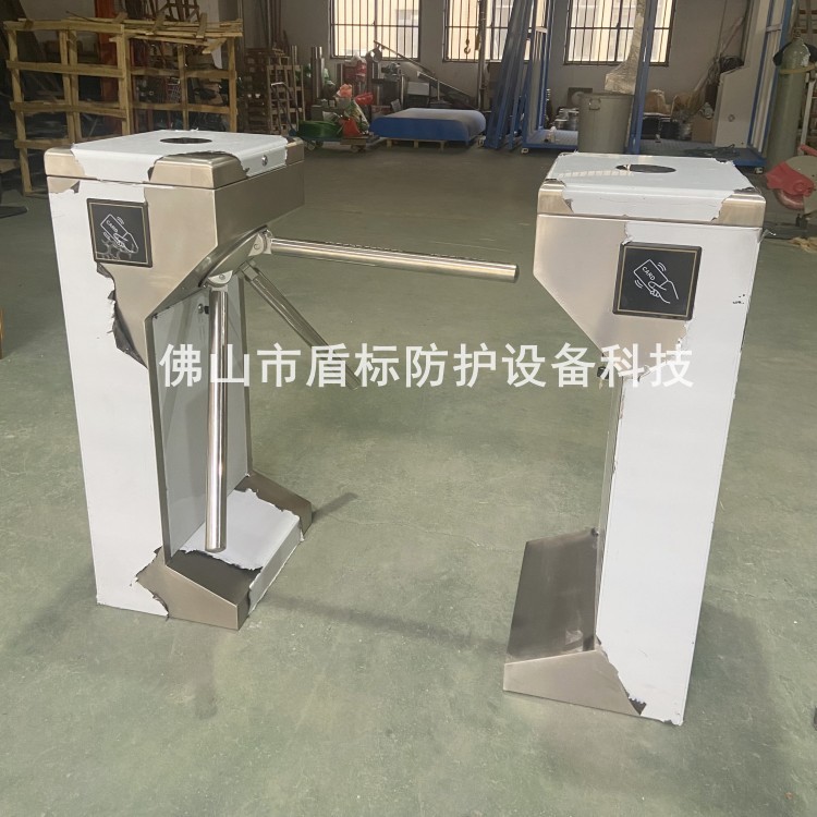 景区售票手推单向三辊闸 自动旋转导向人行通道转闸 不锈钢三杆闸