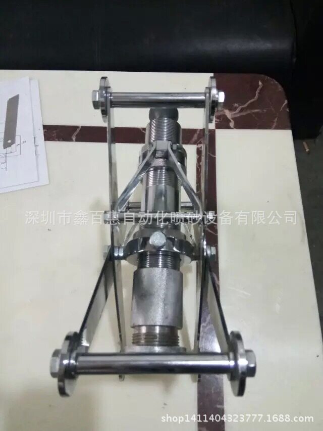 管道内壁加压移动喷砂机除锈