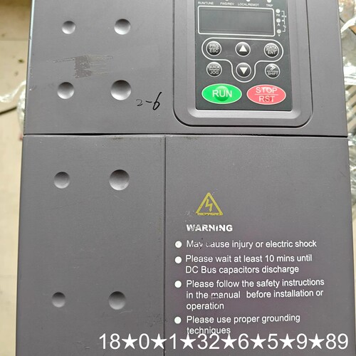 英威腾变频器CHF100A-015G/018P-4 15KW
