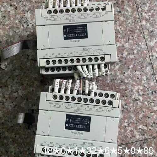 PLC扩展模块FP-X0 E24T-F 2个 成色不