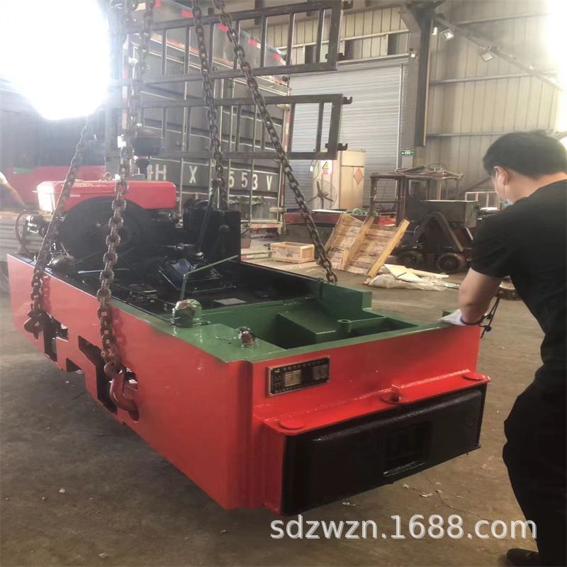 8吨矿用防爆蓄电池电机车动力猛 CTY8/9GB防爆特殊型蓄电池电机车