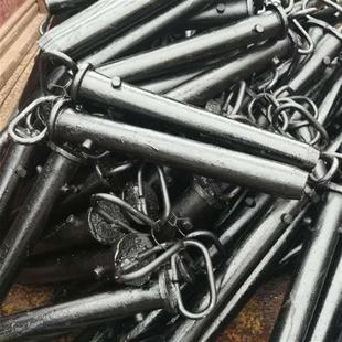 大量矿车连接插销 连接销 矿车销子