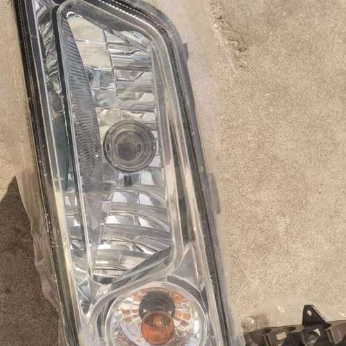 812W25320-6001 重汽汕德卡C7H C9H 豪沃TX7前组合灯总成(左)-C7