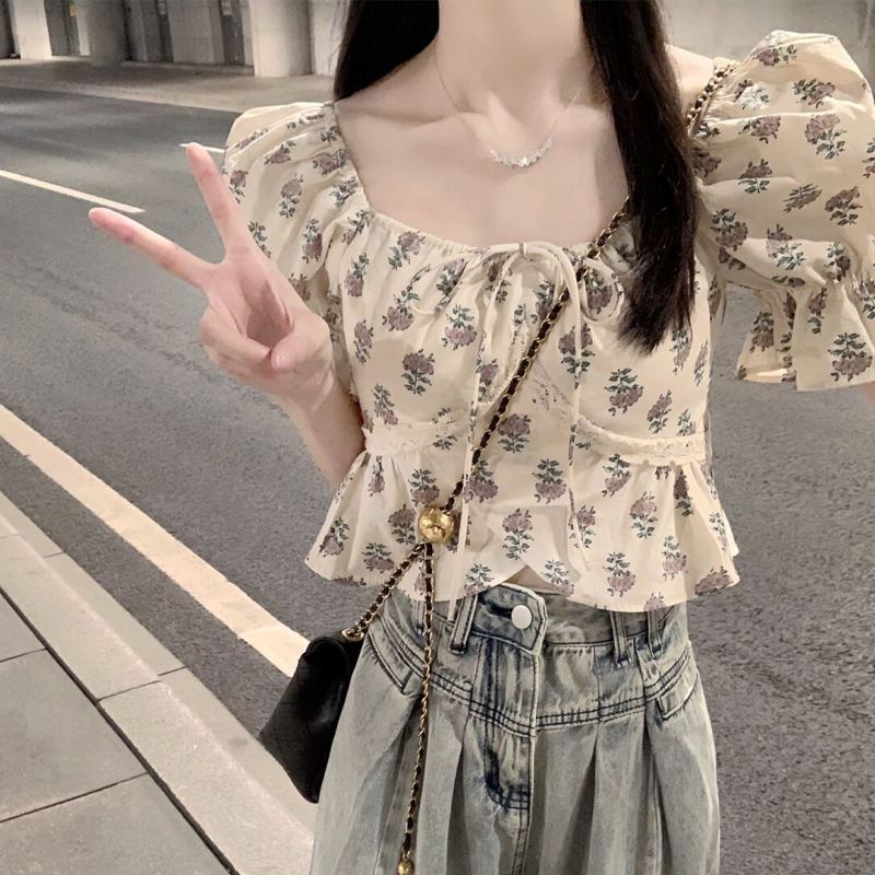 衬衣女款2025新款爆款小众短款泡泡袖碎花不规则衬衫别致甜辣上衣