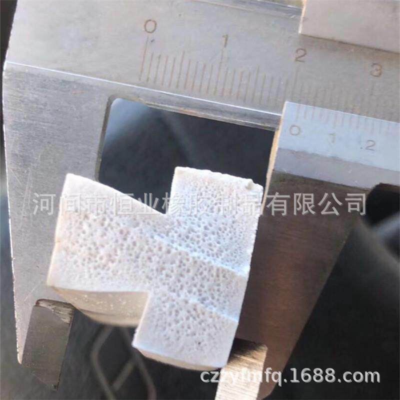 山东莱阳加气砖厂用球磨机橡胶衬板 蒸压釜密封圈 模框发泡条。