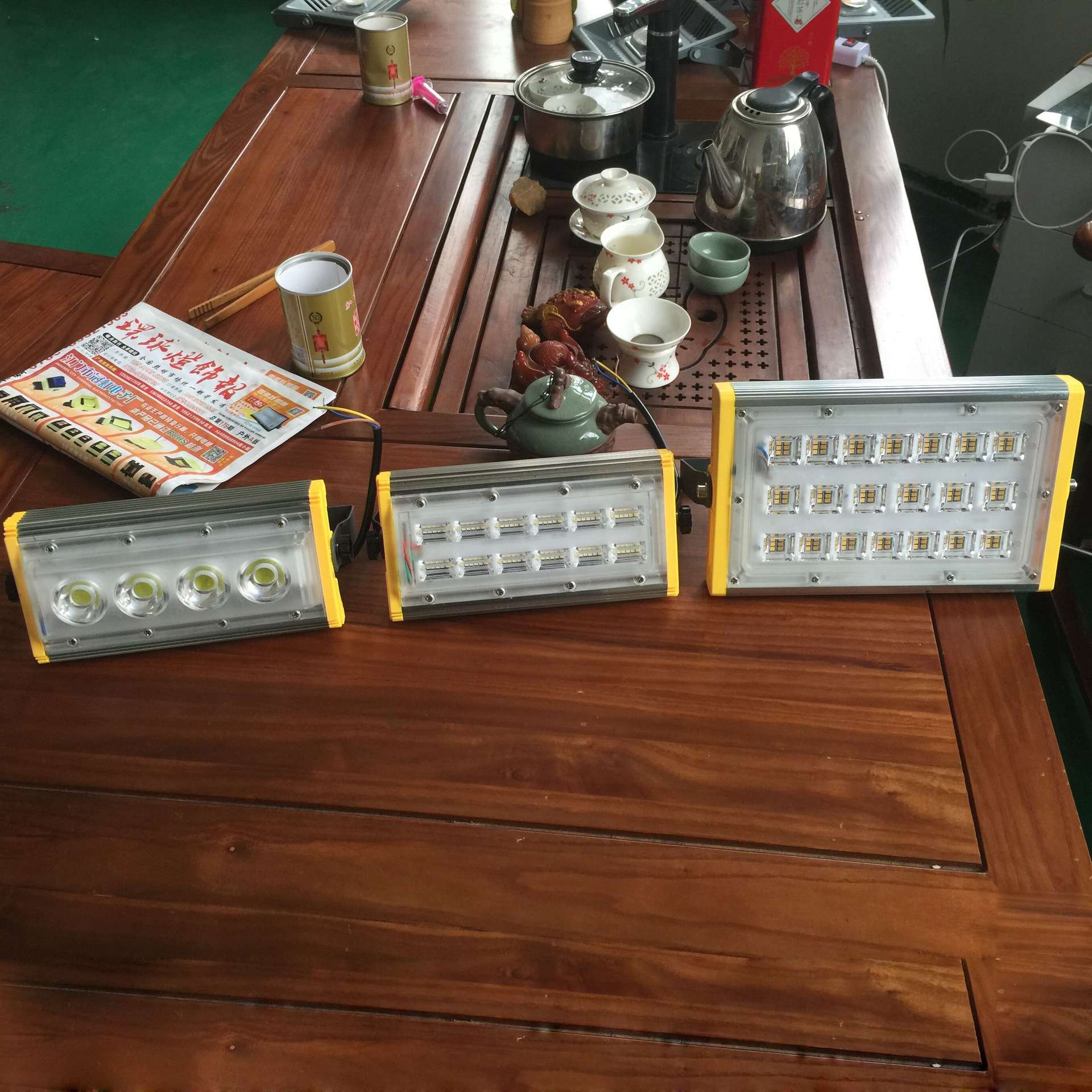 led投光灯广场灯50W户外防水隧道灯100w防水泛光红色绿色粉色蓝色