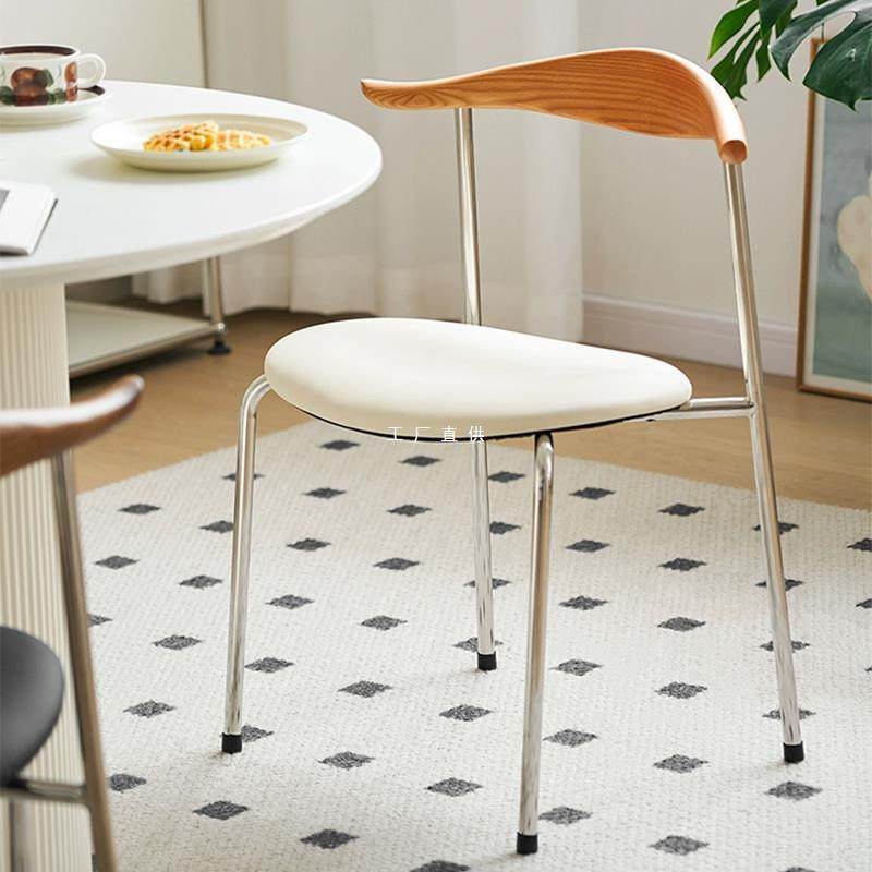 实木靠背中古餐椅法式设计师黑色复古牛角椅凳小户型家用餐桌椅子