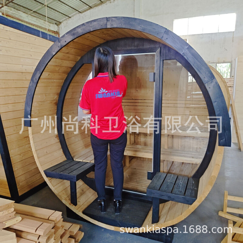 户外红雪松圆桶桑拿房汗蒸室外圆桶汗蒸房哈维亚炉全景视窗沥青瓦