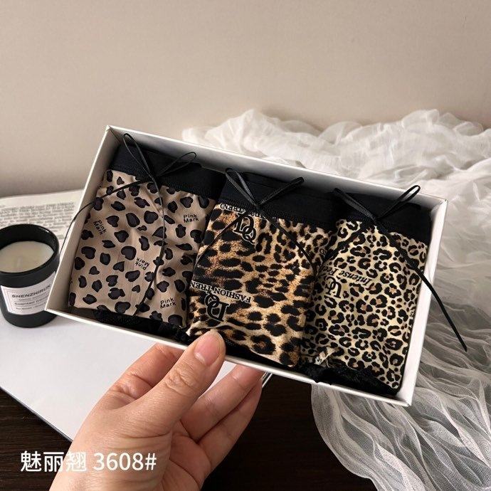 3条装魅丽翘豹纹风范内裤女火辣包臀无痕纯欲中腰三角裤女薄款,女士内衣/男士内衣/家居服,女三角裤,淘宝优惠券,粉丝福利购,淘宝优惠卷