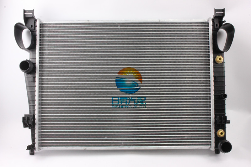 适配奔驰S级W220 S350S320水箱S500S280冷却器S400S600散热器水箱