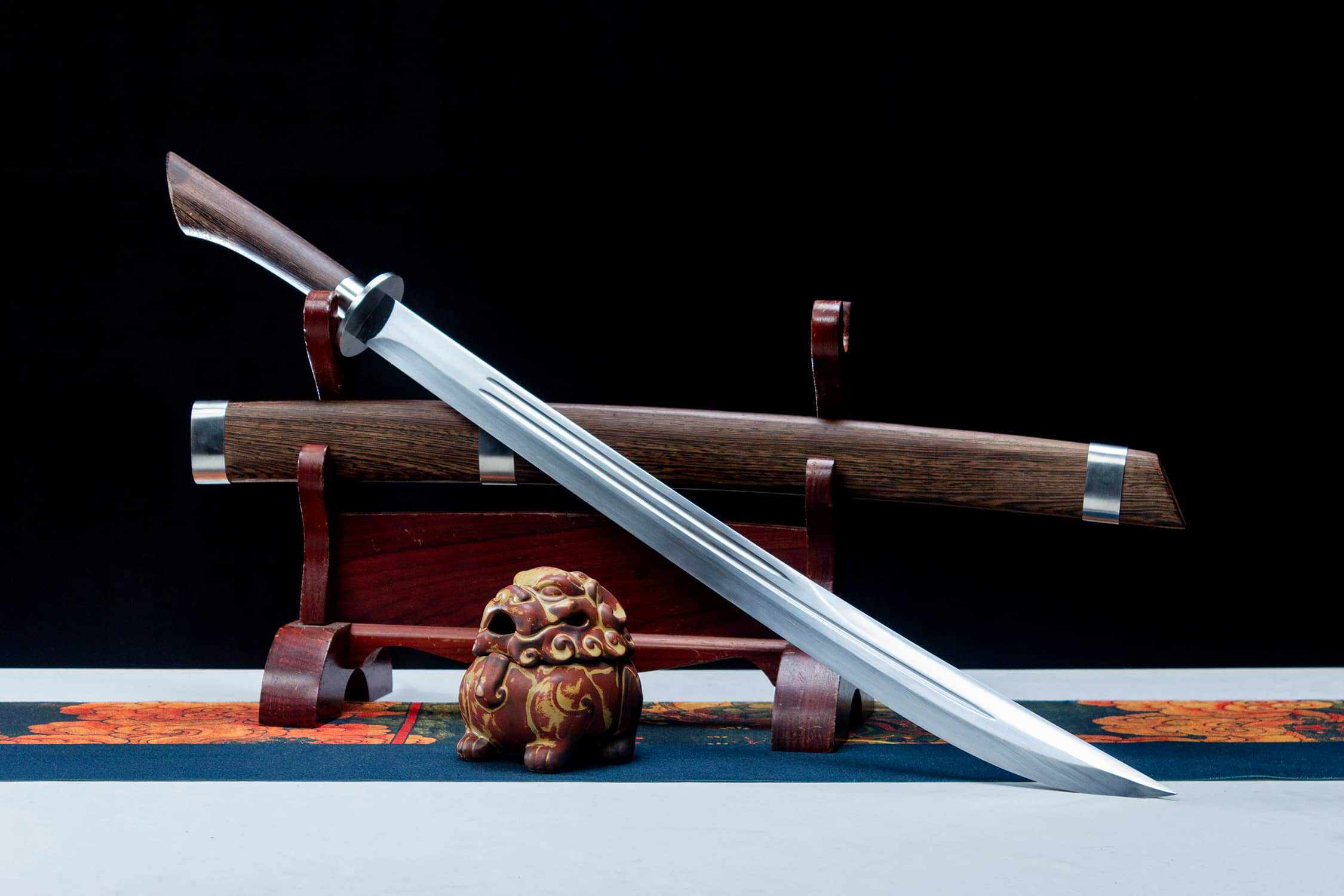 龙泉市高锰钢一体刀剑锻打防身刀具长刀牛尾清刀收藏冷兵器未开刃