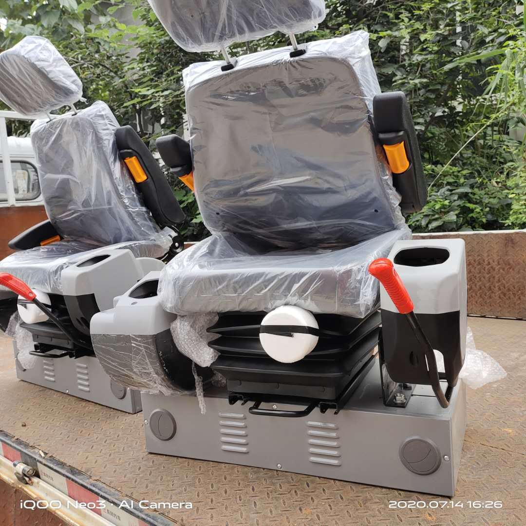 供应挖掘机20 30 40吨 推土机 装载机工程机械座椅总成图片